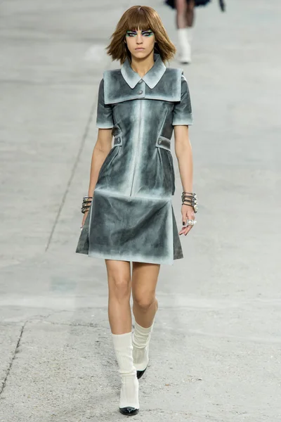 Look 46